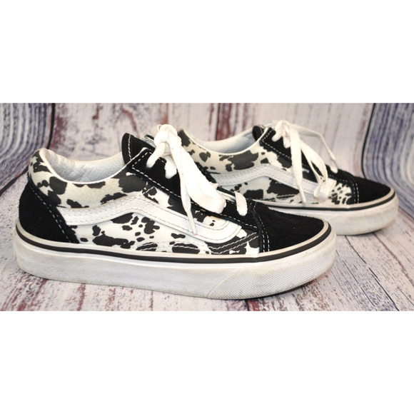 Vans Old Skool Custom Cow Print Lace Up Skate Shoes Kids Size 1 Unisex - Picture 1 of 8